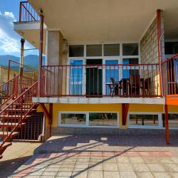 4-местные 2-комнатные апартаменты люкс с террасой