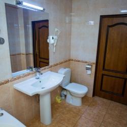 Фото Отель Karvon Saroy (Карвон Сарой)