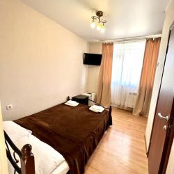Комната стандарт с 1 двуспальной кроватью с балконом