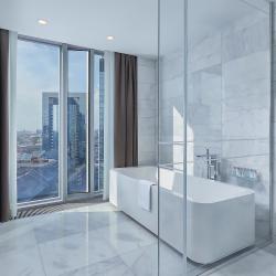 Studio Apartment с панорамной ванной