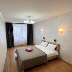 Фото Отель Большая 2х комнатная на Гладкова 26