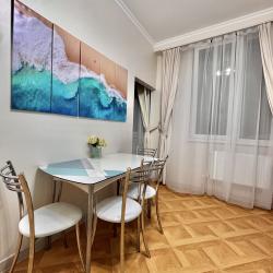 Фото Апартаменты на улице Кутаисская 1