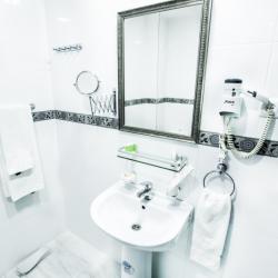 Фото Отель Yerevan Deluxe ( Делюкс)