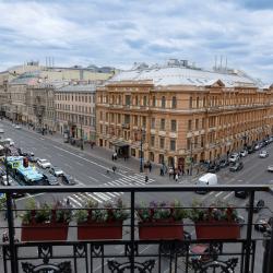 2-комнатные апартаменты улучшенные на Невском проспекте, 74-76