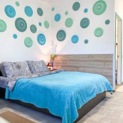 Номер полулюкс с 1 двуспальной кроватью Баунти