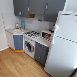 Фото Апартаменты на улице Чернозерского 38