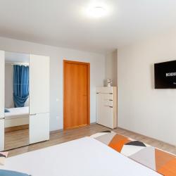 Фото Апартаменты на 5ой просеке 110в