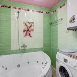 Фото Апартаменты SunVille (Санвиль) на улице Тихомирнова