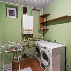 2-комнатный коттедж улучшенный с 1 односпальной и 2 двуспальными кроватями