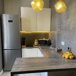 Фото Отель YellowPin Apartments (Йелоупин Апартментс)