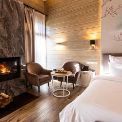 Фото Отель Охта Парк коттеджи