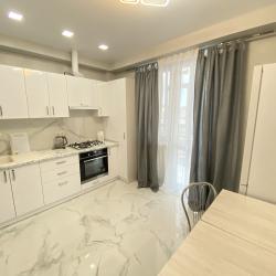 Фото Апартаменты Housevip на улице Рогожникова 23