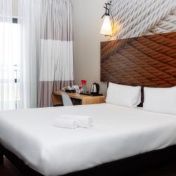 Номер улучшенный премиум с 1 двуспальной кроватью