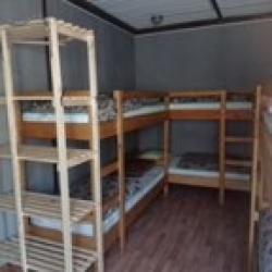Номер эконом с 4 двухъярусными кроватями (общие удобства)