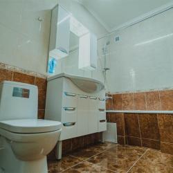 2-комнатный номер стандарт с 1 односпальной и 1 двуспальной кроватью