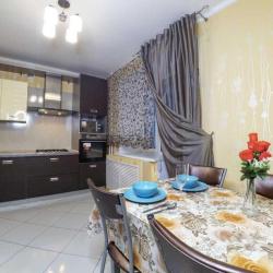 Фото Апартаменты на улице Чистопольская 79