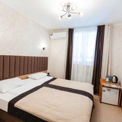 Номер стандарт комфорт с 1 двуспальной кроватью