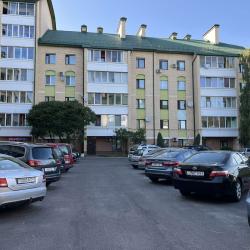 Фото Апартаменты на улице Сикорского 82