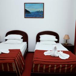 Номер полулюкс с 2 односпальными кроватями