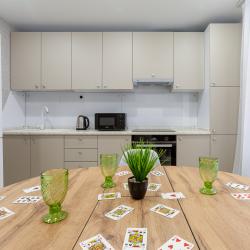 Фото Апартаменты на улице Николая Баженова 1