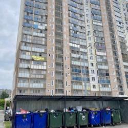 Апартаменты студия г. Челябинск ул. Молодогвардейцев 76 с 1 двуспальной кроватью