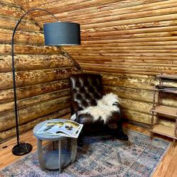 Дом изба с 2 двуспальными кроватями