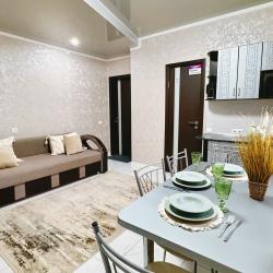 4-местный 2-комнатный номер люкс с 1 двуспальной кроватью