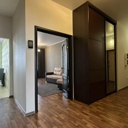 Фото Отель InnHome Apartments на проспекте Свердловский 88