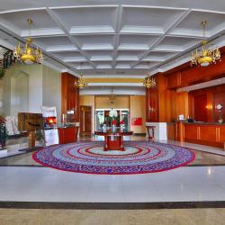 Фото Отель Diplomat Hotel & Business Center (Дипломат и Бизнес и Центр)