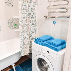 Фото Отель AlexHome (АлексХоум) на улице Молодёжная 1-50