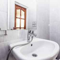 2-местный номер стандарт с 1 двуспальной кроватью