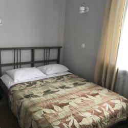 Номер стандарт с 1 двуспальной кроватью