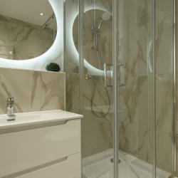 Фото Апартаменты на проспекте Новонский 4а