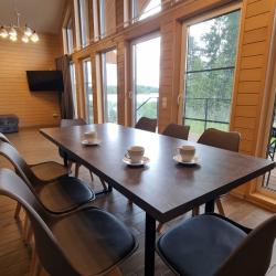 Коттедж у Озера с 3-мя спальнями (120 кв.м)