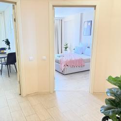 Фото Апартаменты Все в гости на улице Кузнецова 67
