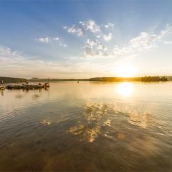 Номер комфорт семейный с 1 двуспальной кроватью