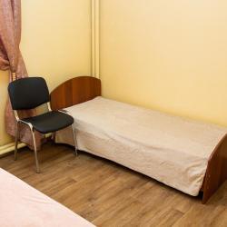 Номер стандарт семейный с 1 односпальной и 1 двуспальной кроватью