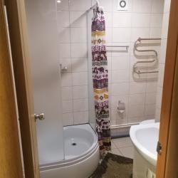 Номер стандарт с 2 односпальными кроватями и балконом