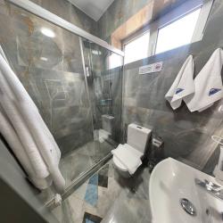 Номер стандарт с 1 двуспальной кроватью