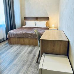 Номер стандарт с 1 двуспальной кроватью