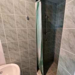 Комната полулюкс с 1 двуспальной кроватью