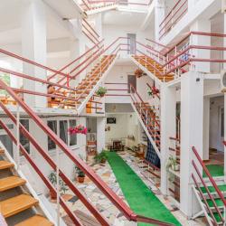 Фото Отель Белый