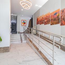 Фото Отель Вершина-ПВ на улице Сауран 15/3