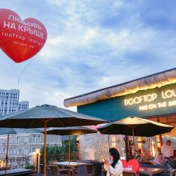 Фото V hotel & Rooftop lounge (В отель)