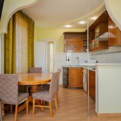 Улучшенные апартаменты с 2 спальнями и террасой с видом на город и море