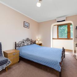 Фото Апартаменты на улице Велинградская 1