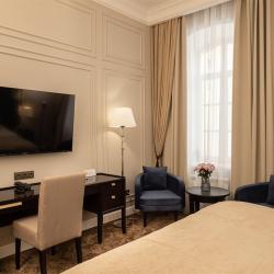 Фото Отель Пестриков