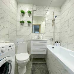 Фото Апартаменты на улице Евгения Золотухина 27