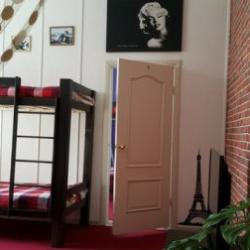 Кровать в 4-местном общем номере Лофт (общие удобства)