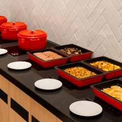 Фото Отель Holiday Inn Almaty (Холидей Инн )